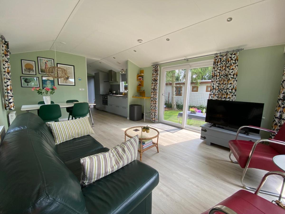 Ruim En Modern Chalet In De Veluwse Bossen Putten Zewnętrze zdjęcie
