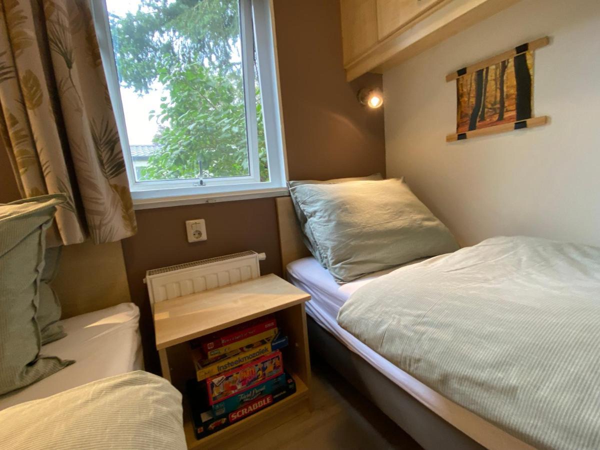 Ruim En Modern Chalet In De Veluwse Bossen Putten Zewnętrze zdjęcie