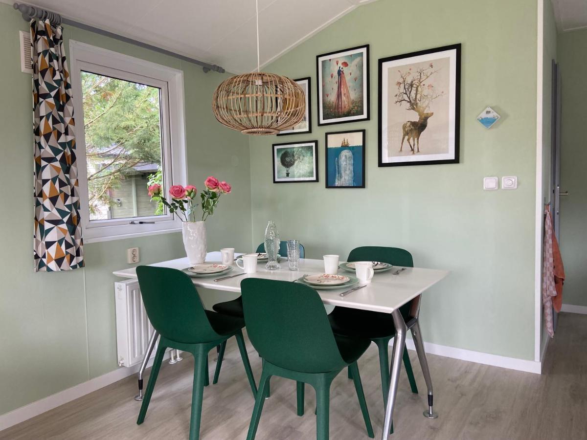 Ruim En Modern Chalet In De Veluwse Bossen Putten Zewnętrze zdjęcie